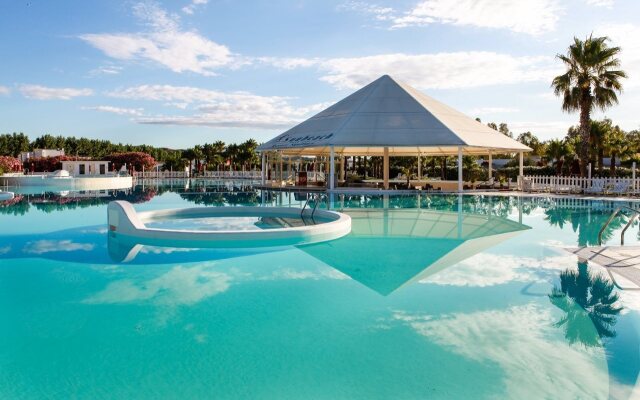 Курортный отель Club Esse Sunbeach