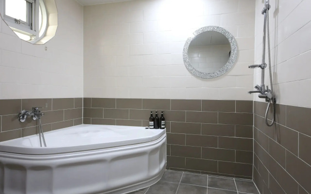 Instar Hotel Yangsan