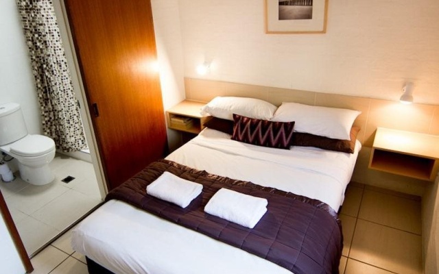 Horizons Motel – Guest Rooms – Gold Coast