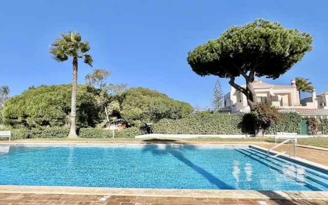 Vilamoura Deluxe Villa by Homing