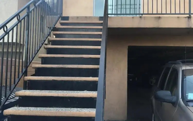 Relax and Comfortable 2 Bedroom Townhome