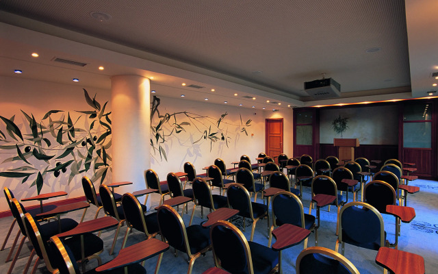 Elounda Beach Hotel & Villas, a Member of the Leading Hotels of the World