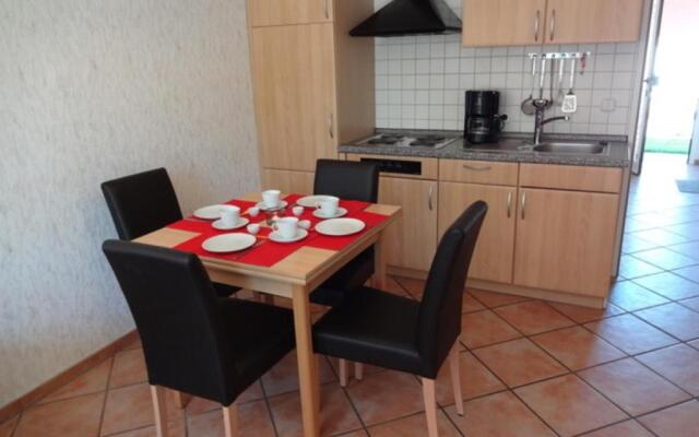 "Haus Stefanie" Bungalow -2-