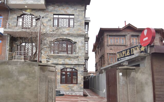 OYO 5395 Maple Inn Resort