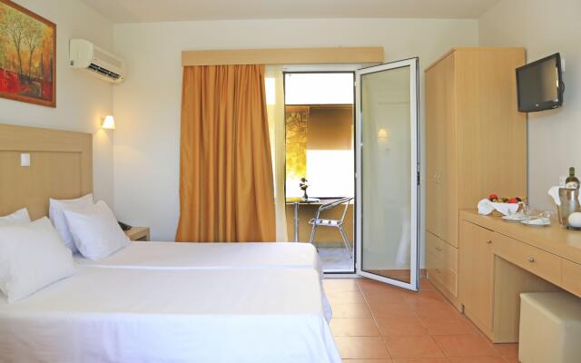 White Olive Marine Aquapark - All Inclusive