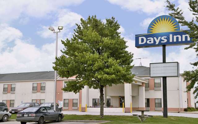 Days Inn by Wyndham Walcott Davenport