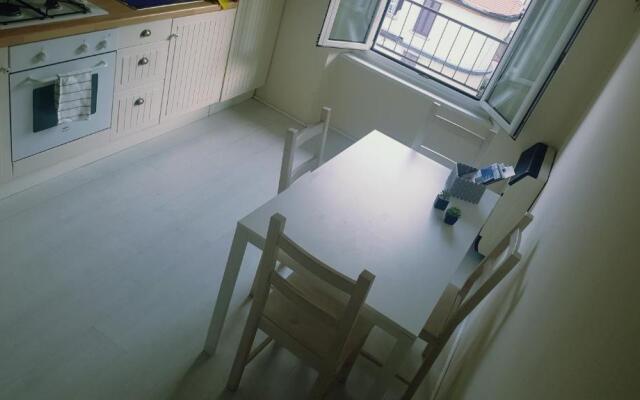 Q21apartment -The Silent Charm