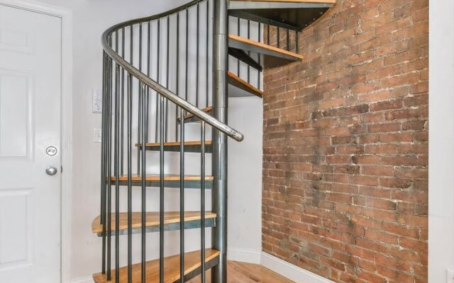 Beautiful 2br/2ba in South End by Domio