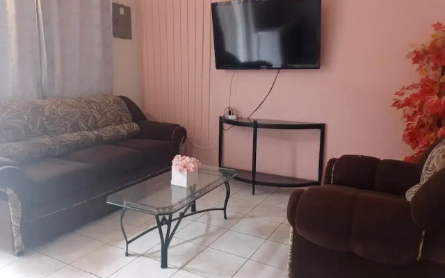 The Dream Nest At Csompo Silver Manor