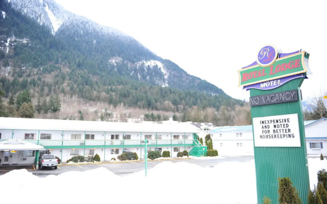 Royal Lodge Motel
