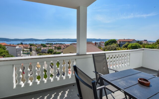 Apartments and Room Danijel