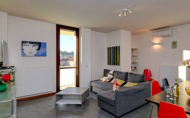 DesenzanoLoft "GARDALUCKY" accomodate until 10 people's