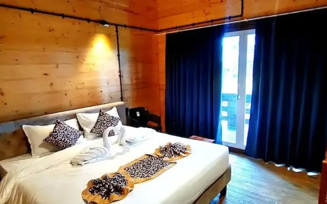 Seclude Eco Cottages