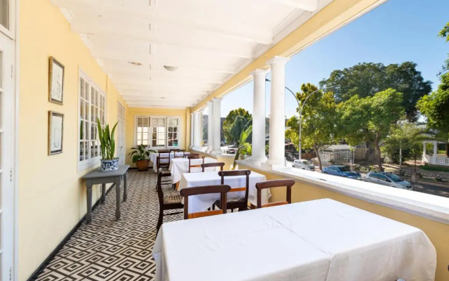 Queen’s Hotel by BON Hotels