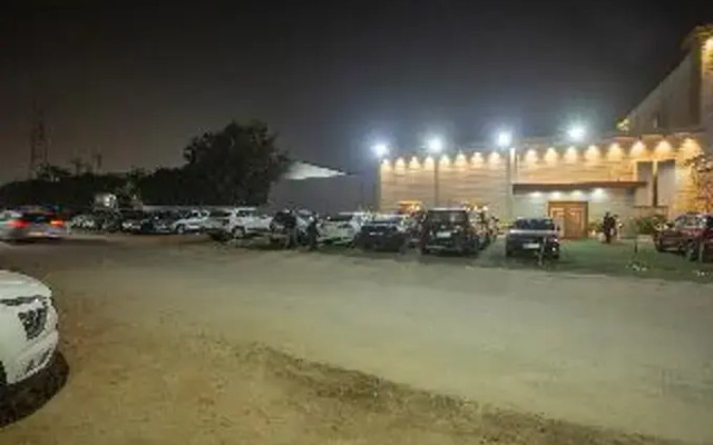 Hotel Luxe Opera NH8 – 7km from IGI Airport Delhi