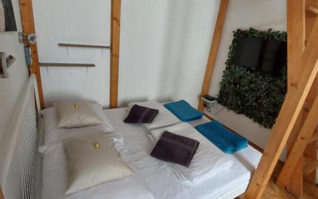 Szenes-House Apartman