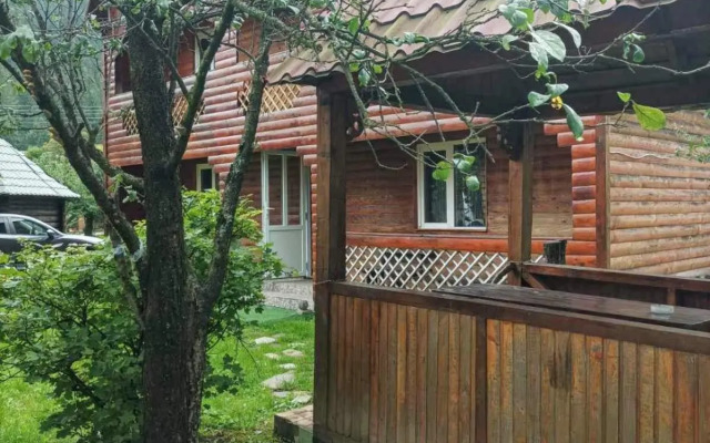 Окремий еко-котедж "Попівун"