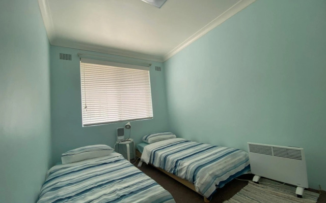 Digby's Place - waterfront apartment