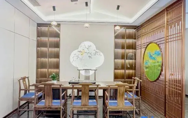 Hairun Hotel (Xingyang Zhongsen · Jiuxiang)