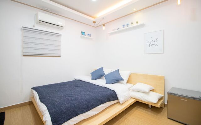 Huayuan House Hongdae - Hostel