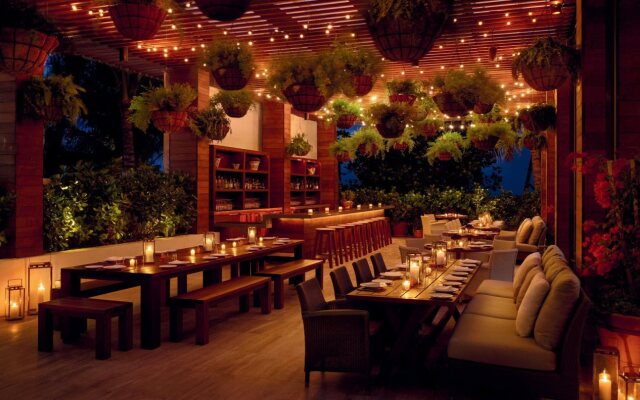 The Miami Beach EDITION