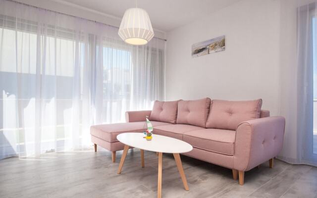 Apartments Dva Galeba
