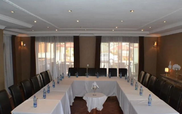 Fasil International Hotel