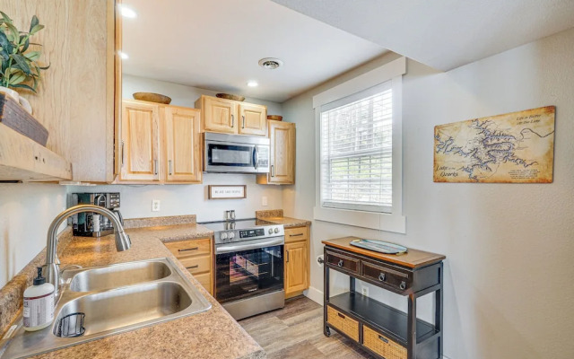 'bittersweet Lakefront Retreat' w/ Hot Tub & Dock!