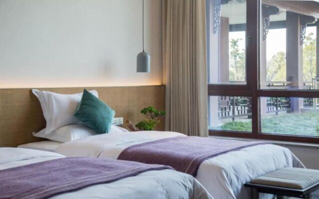 Seclusive Life Hot Spring Resort