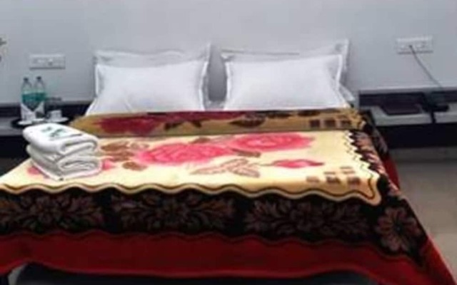 Hotel Radhika Palace