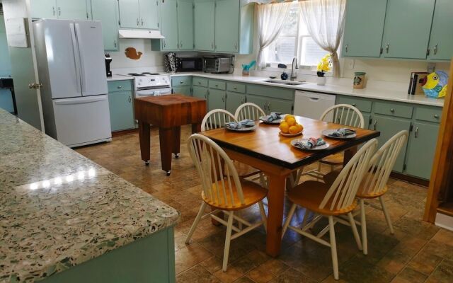 Sea Perch - 6 Br Home