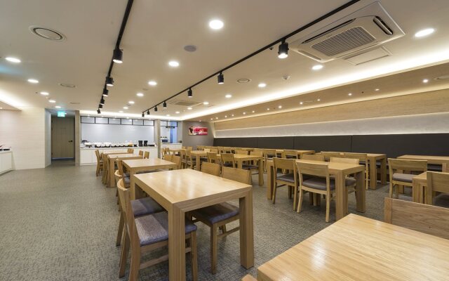 Western Coop Residence Dongdaemun