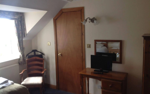 Glan Yr Afon Inn