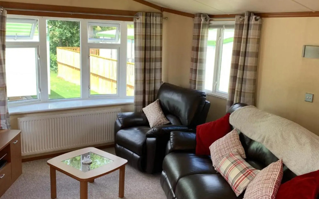 Static Caravan 2 Bedrooms - Sleeps 4