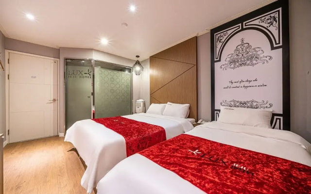 Seogwipo Lux Hotel