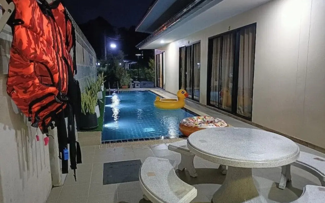 Saendee Pool Villa