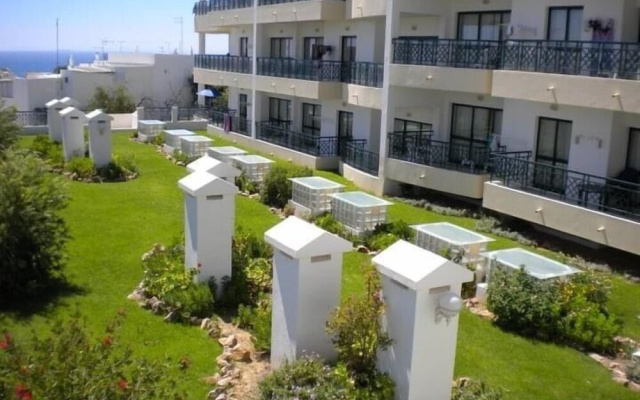 Sunset Haven in Albufeira - Short Walk to Oldtown