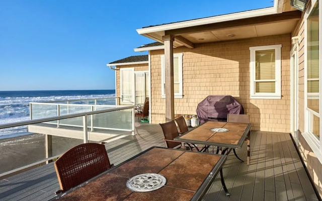 Admiral's Beach Retreat