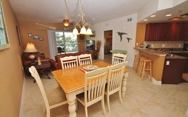 Oceanwalk 12-206 Apartment 2