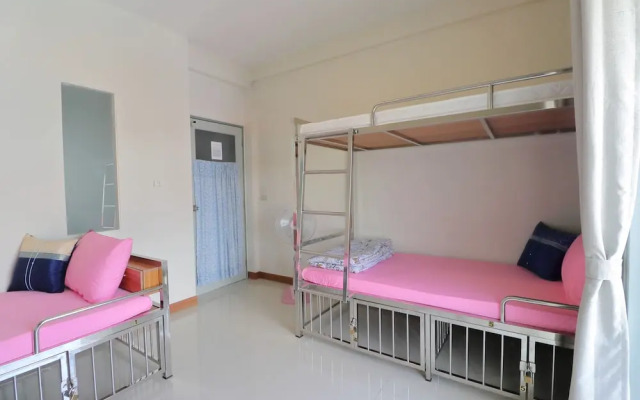 Saen Sabai Hostel