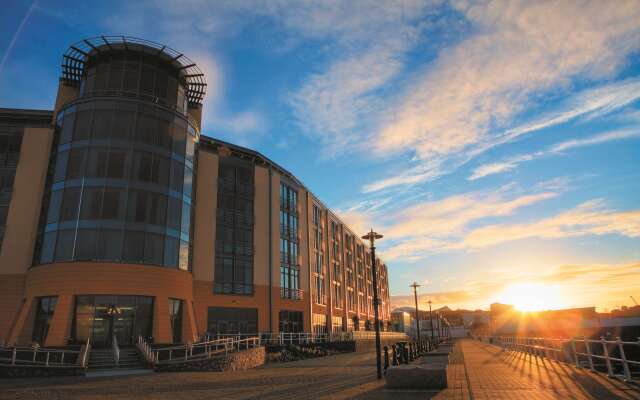 Radisson Blu Waterfront Hotel, Jersey