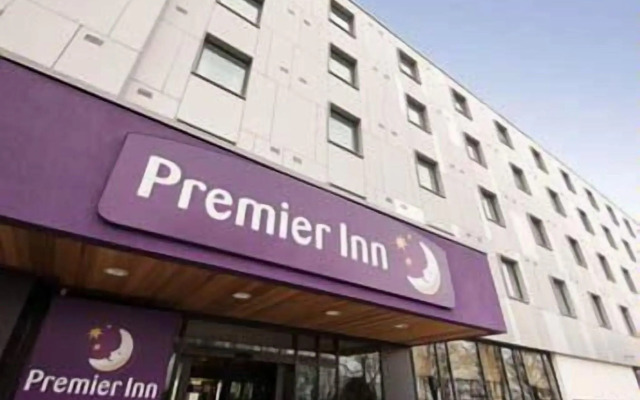 Premier Inn London Heathrow Airport Terminal 5 Hotel