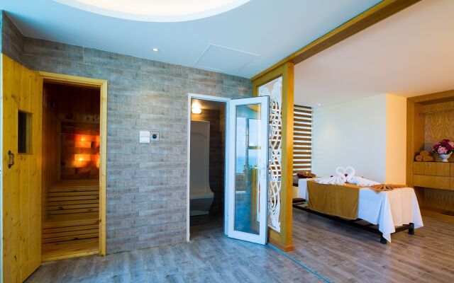 Muong Thanh Luxury Da Nang Hotel