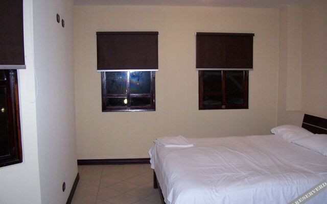 Alajuela Backpackers Airport Hostel