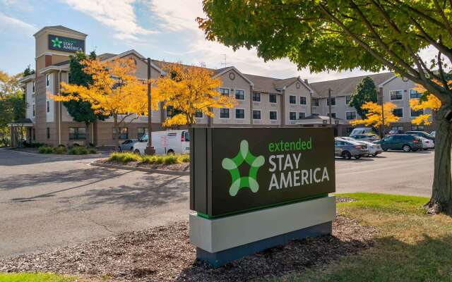 Extended Stay America Suites Detroit Metropolitan Airport
