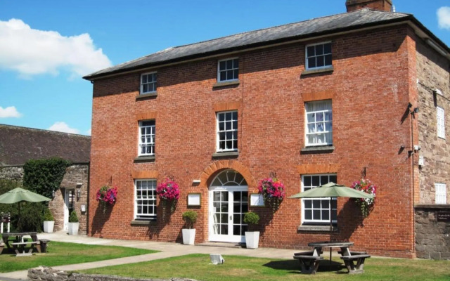 The Clive Restaurant with Rooms