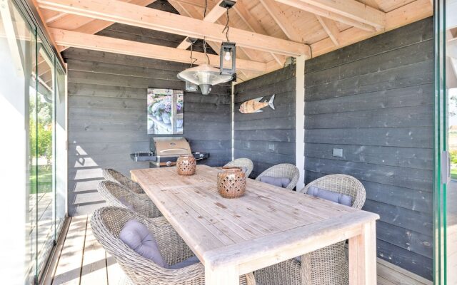 Holiday Home in Wissenkerke With Garden