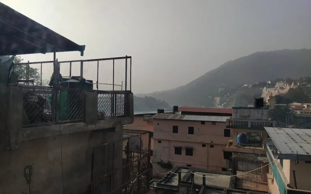 Hotel The Raja Palace