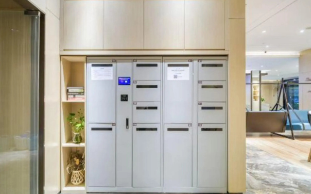 HanTing Premium Hotel (Ningbo Century Oriental Plaza)