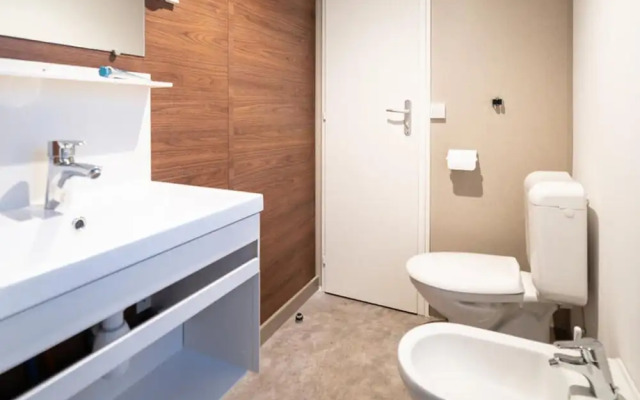 Welcoming Mobile Home in Marina di Altidona With Shared Pool